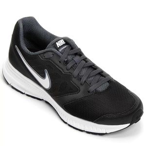 NEW Men’s Nike Downshifter 6 Running Shoe Size 10 - Black